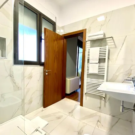 Experience At The New Bazaar