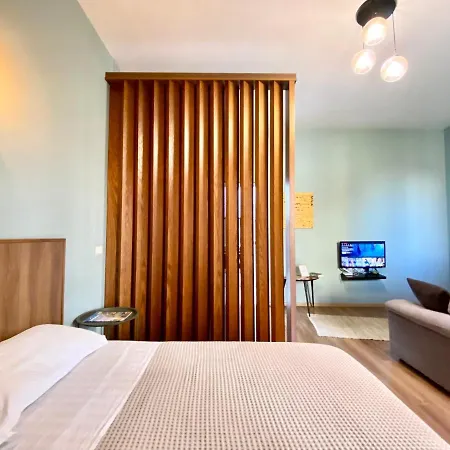 Experience, Authentic In The Heart Of Old *