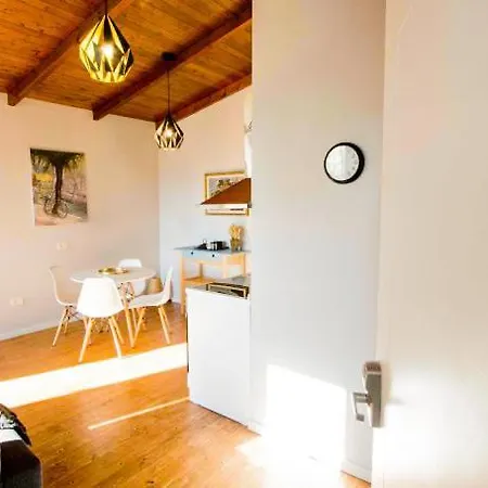 Daire Experience At The New Bazaar Tiran