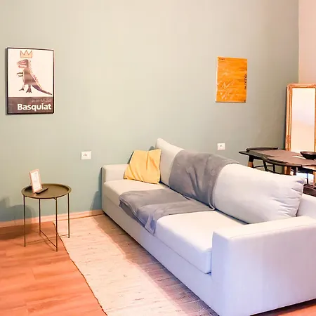 Experience At The New Bazaar דירה *