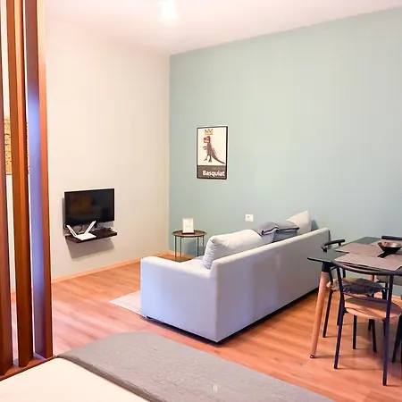 Apartment Experience At The New Bazaar