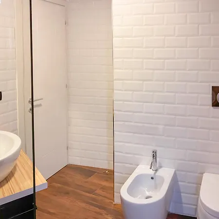 Experience At The New Bazaar דירה