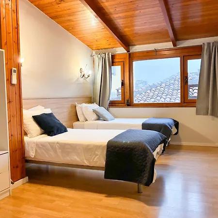 Experience At The New Bazaar דירה טיראנה