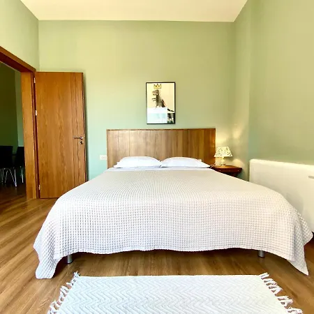 Apartment Experience At The New Bazaar Tirana