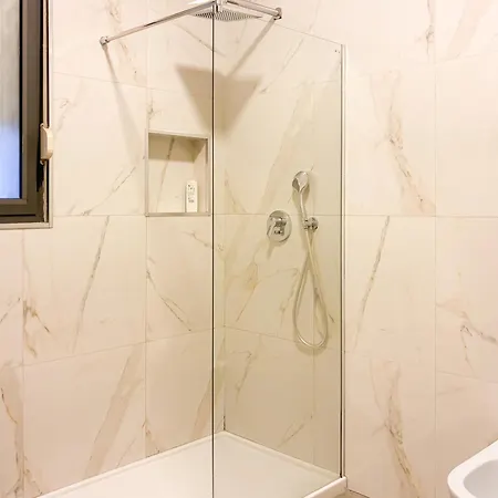 Experience At The New Bazaar Appartamento Tirana