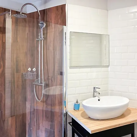 Experience At The New Bazaar Appartamento Tirana