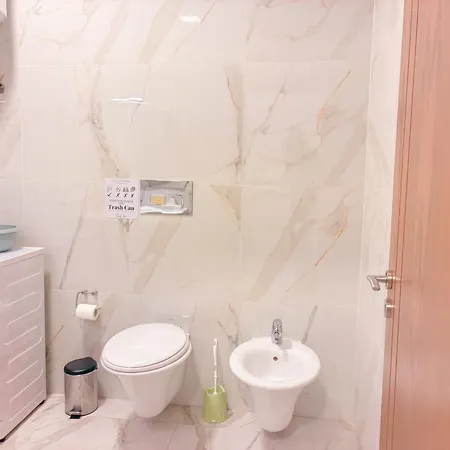 Experience At The New Bazaar Lägenhet