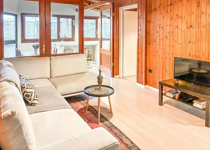 Experience At The New Bazaar Tirana